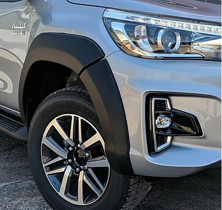 Hilux Rocco Fender Flares Whee…