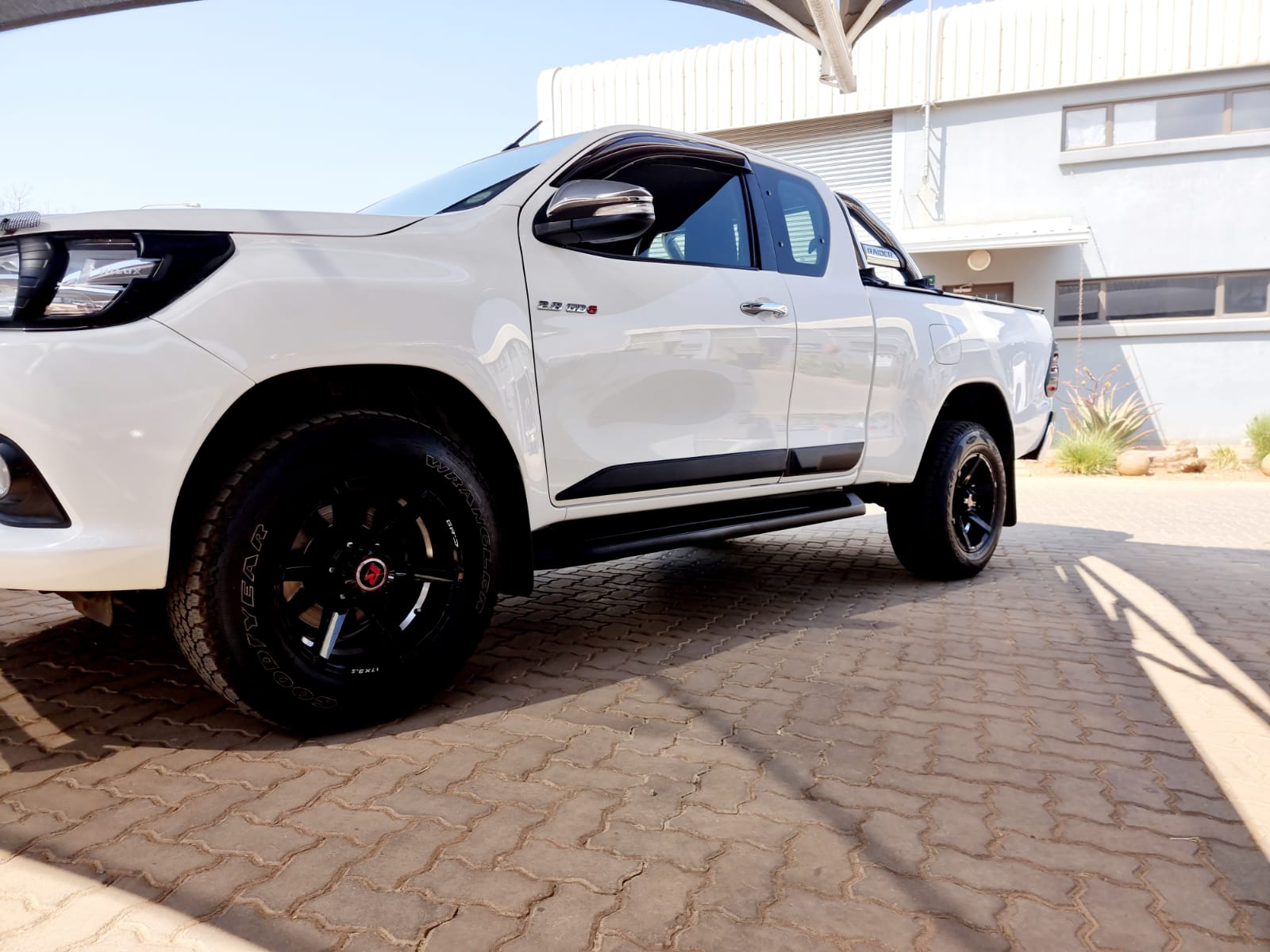 Toyota Hilux Gd 6 2016 To 2020 Extended Cab Body Cladding ABS Material - Image 6