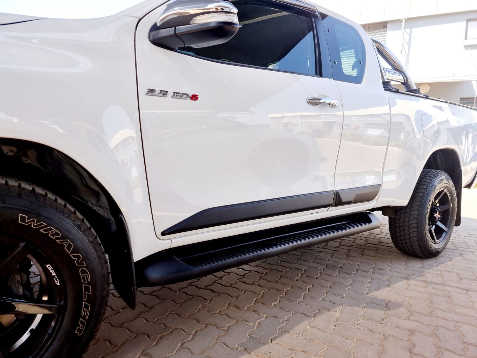 Toyota Hilux Gd 6 2016 To 2020 Extended Cab Body Cladding ABS Material - Image 8