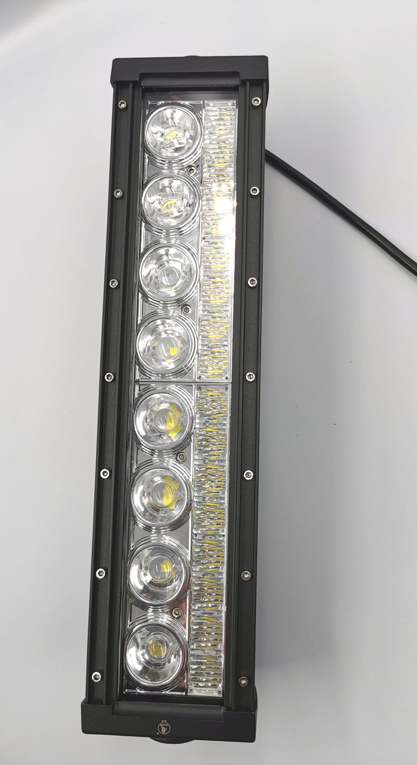 88 Watt 162 Inch 9000 Lumens Dual Row LED Light Bar with Spot and Flood Combo Beam - Side Mount Brackets - Image 7