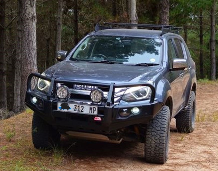 Isuzu MUX 2016 – 2022: P…