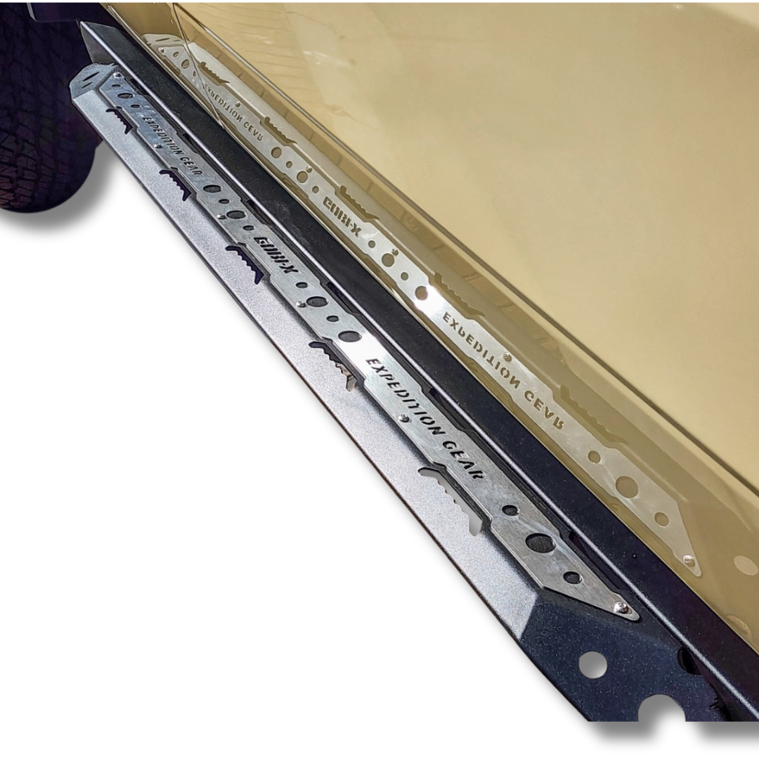 Land Cruiser LC79 Rocksliders 2.8l & V8 Single Cab (2004-Present) (Silver Step Plates) - Gobi X - TOY1017