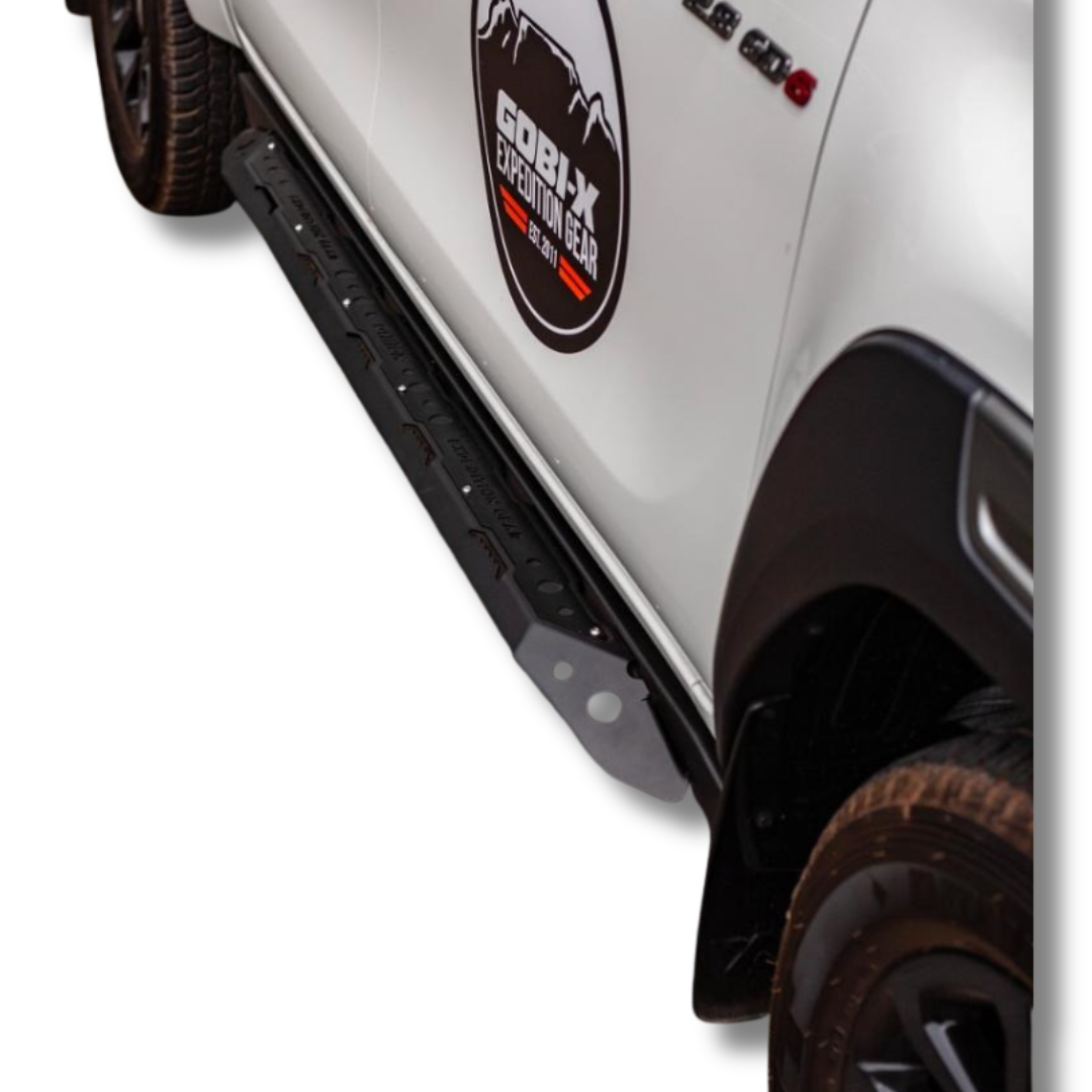 Land Cruiser LC79 Rocksliders 2.8l & V8 Double Cab (2004-Present) (Black Step Plates) - Gobi X - TOY1017